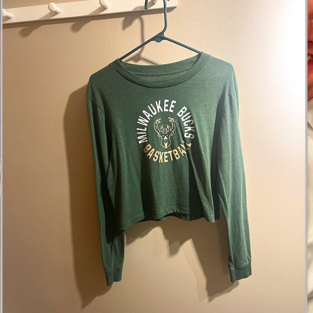 Milwaukee Bucks Cropped Long Sleeve